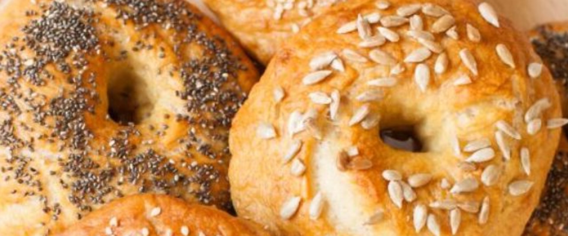 The Ultimate Guide to Finding the Best Bagels in Brooklyn, New York